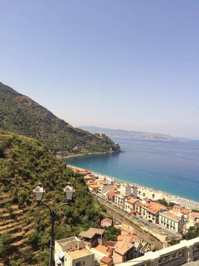 Bed and Breakfast La Bastia Шилла Экстерьер фото