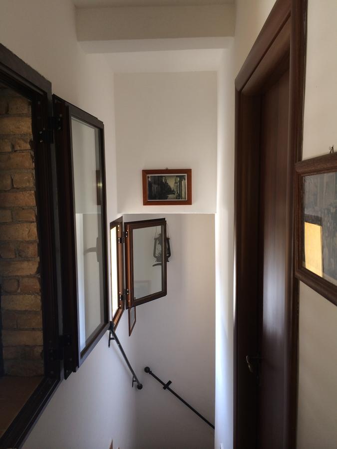 Bed and Breakfast La Bastia Шилла Экстерьер фото