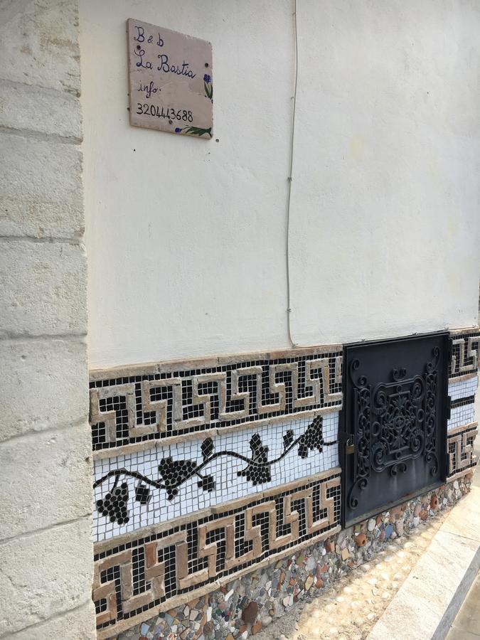 Bed and Breakfast La Bastia Шилла Экстерьер фото
