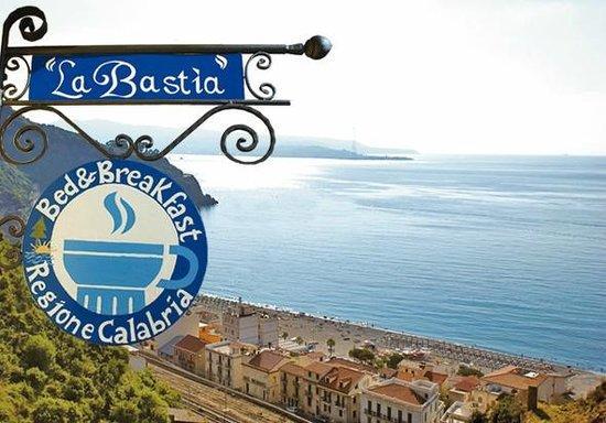 Bed and Breakfast La Bastia Шилла Экстерьер фото